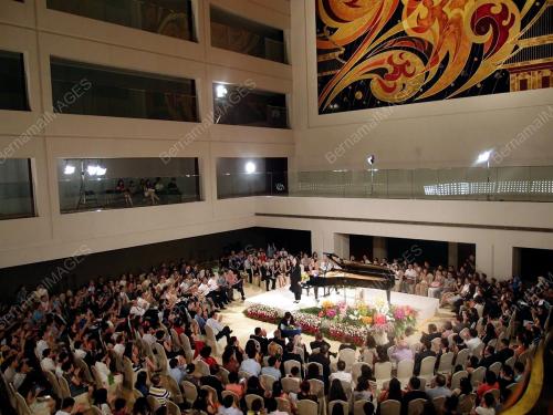 CHN02_25082013_PIANO