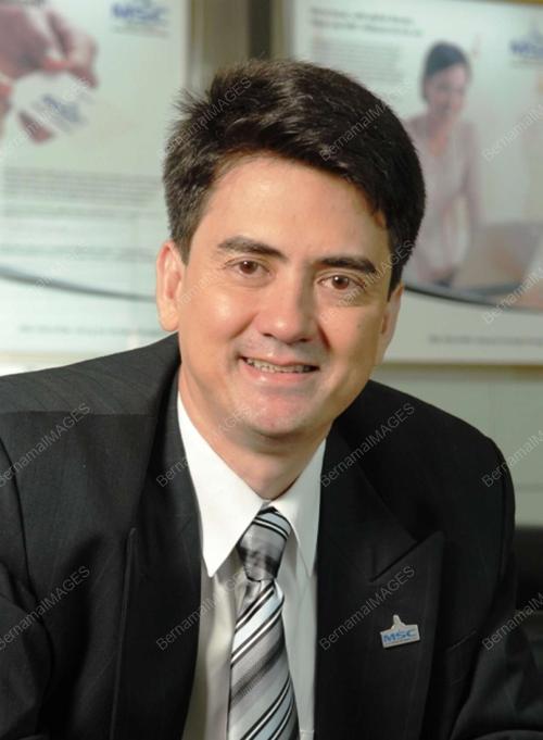 ROB CAYZER