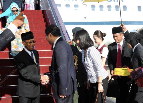 CHN03_03092014_AGONG