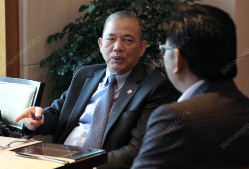 DATUK SERI FADILLAH YUSOF
