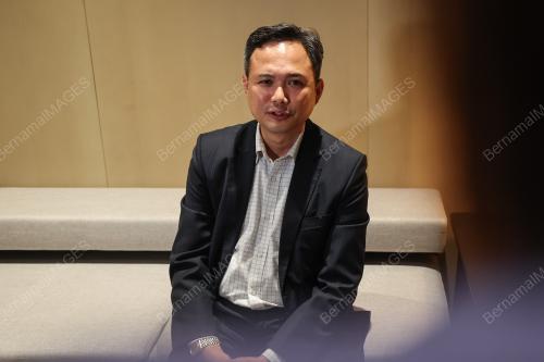AHMAD PHADIL ISMAIL