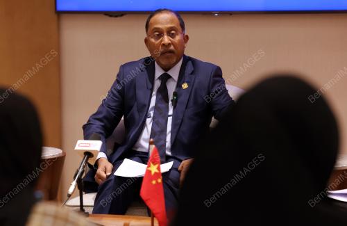 DATUK SERI DR ZAMBRY ABDUL KADIR