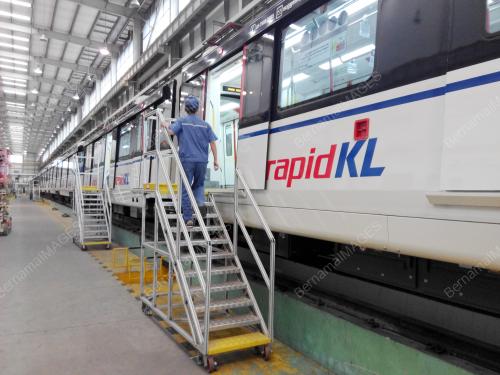 CHN03_29102015_CRRC_NEW_TRAIN