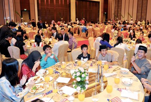 CHN04_07092012_ROSMAH
