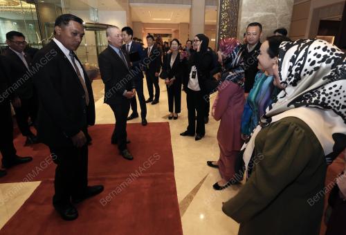 DATUK SERI FADILLAH YUSOF