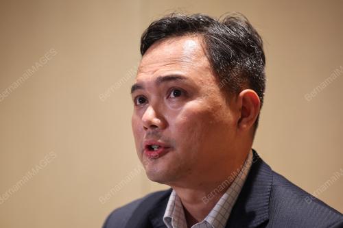 AHMAD PHADIL ISMAIL