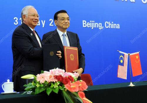 CHN04_31052014_CELEBRATION