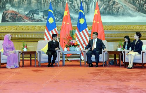 CHN05_04092014_AGONG