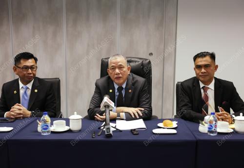 DATUK SERI FADILLAH YUSOF