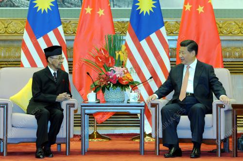 CHN06_04092014_AGONG