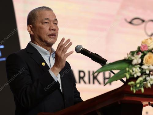 DATUK SERI FADILLAH YUSOF