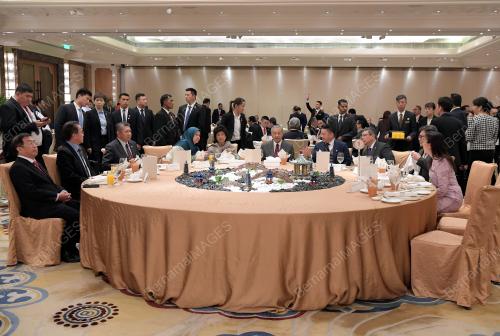 CHN09_19082018_PM_LUNCHEON