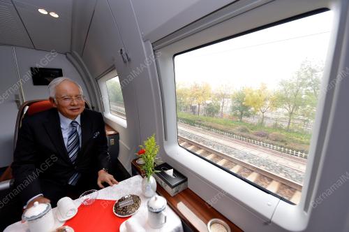 CHN10_03112016_NAJIB