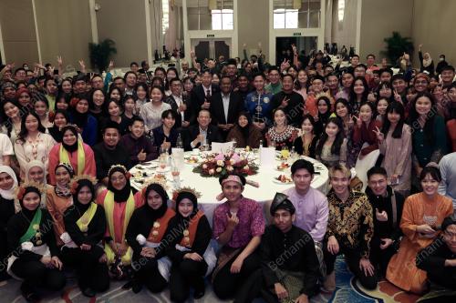 DATUK SERI FADILLAH YUSOF