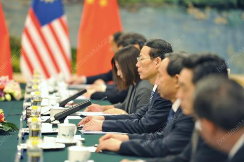 CHN13_01122014_VP