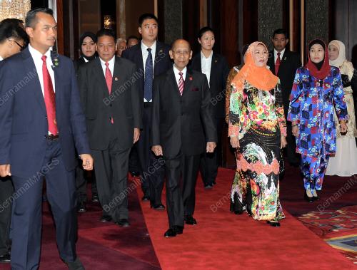 CHN14_05092014_AGONG