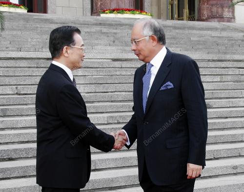 MOHD NAJIB TUN ABDUL RAZAK