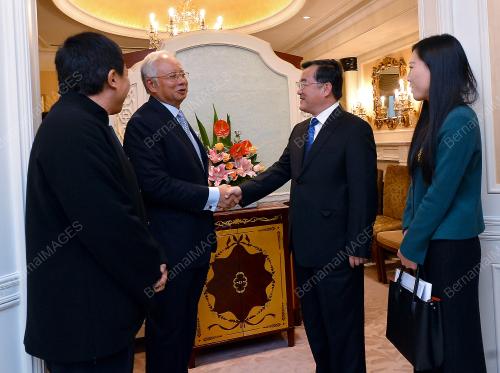 CHN16_04112016_NAJIB