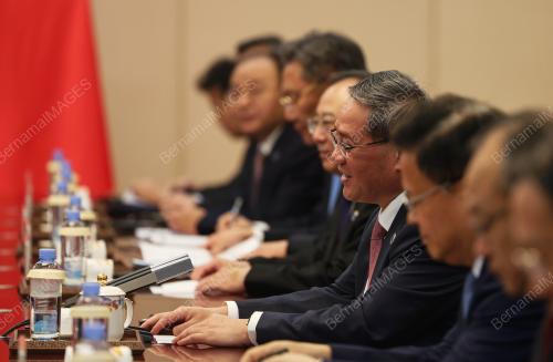 LI QIANG