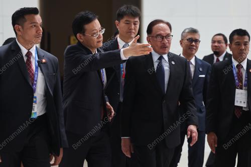 DATUK SERI ANWAR IBRAHIM
