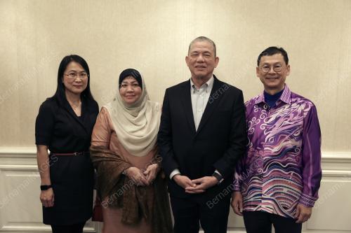 DATUK SERI FADILLAH YUSOF