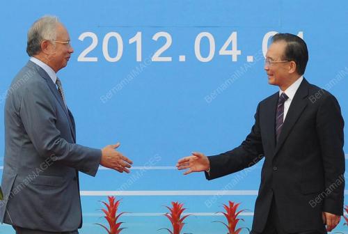 CHN22_01042012_PM