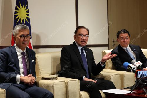DATUK SERI ANWAR IBRAHIM