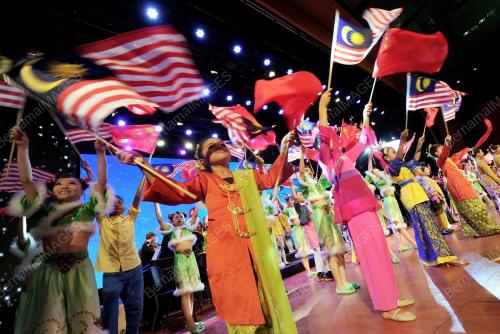 CHN30_28052014_MALAM_GALA
