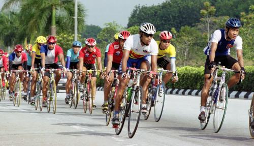CY01-16_09_2001_CYCLING_02022016
