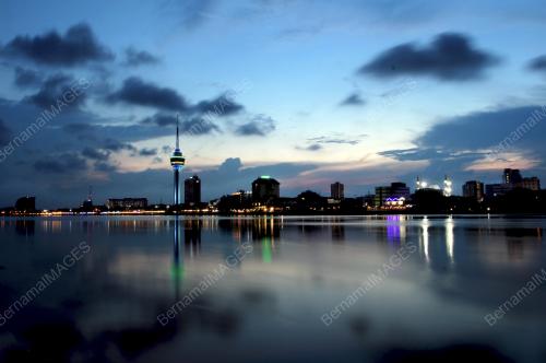 SUASANA SENJA BANDARAYA KUANTAN
