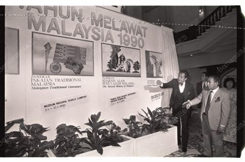 Datuk Sabaruddin rasmi Pameran Pakaian Tradisional