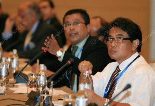 MAT ROSLAN MANSOR
