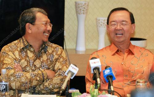 MESYUARAT MENTERI LAPAN NEGARA MEMBANGUN