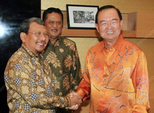 MESYUARAT MENTERI LAPAN NEGARA MEMBANGUN