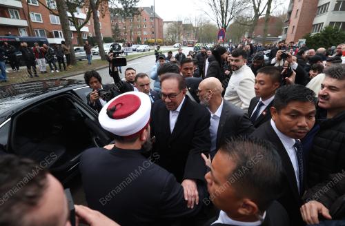DATUK SERI ANWAR IBRAHIM
