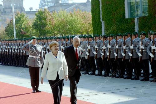 DEU17_27092016_PM_WELCOMING_CEREMONY