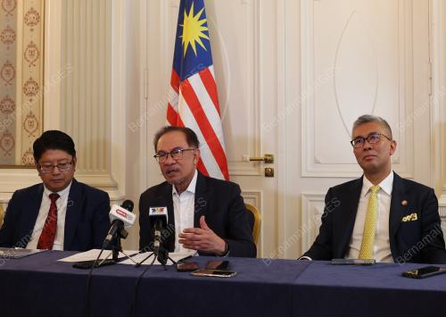 DATUK SERI ANWAR IBRAHIM