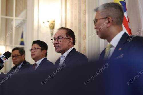 DATUK SERI ANWAR IBRAHIM