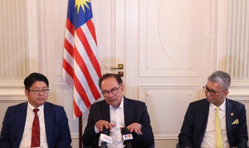 DATUK SERI ANWAR IBRAHIM