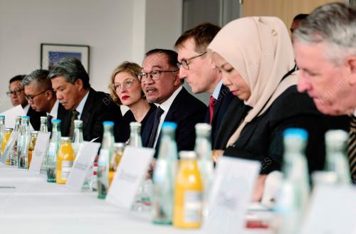 DATUK SERI ANWAR IBRAHIM