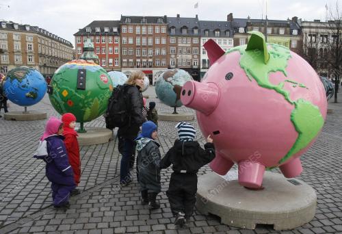 COOL GLOBES FOR COP 15