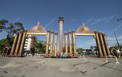 PINTU GERBANG KOTA ISMAIL PETRA