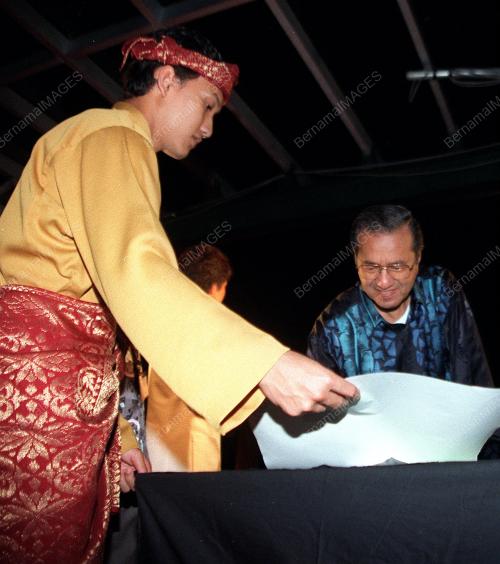 E-VILLAGE_5-INFOTAIMENT_13012016