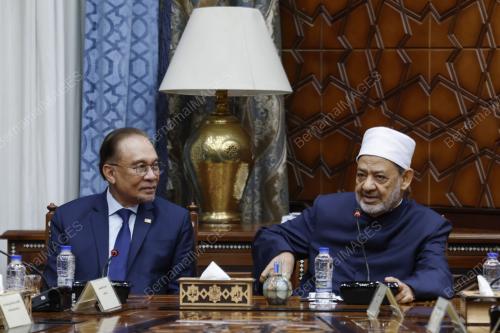 DATUK SERI ANWAR IBRAHIM