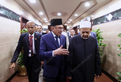 DATUK SERI ANWAR IBRAHIM