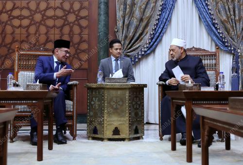 DATUK SERI ANWAR IBRAHIM