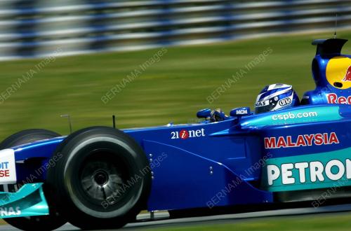 TEAM RED BULL SAUBER PETRONAS