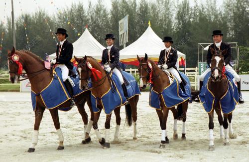 EQ01-10_09_2001_EQUESTRIAN_02022016
