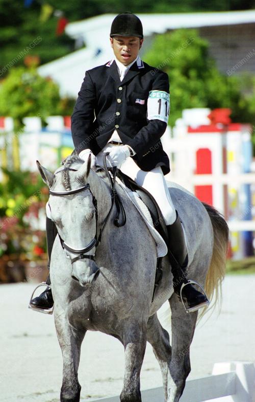 EQ02-15_09_2001_EQUESTRIAN_02022016
