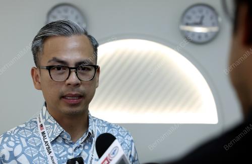FAHMI FADZIL